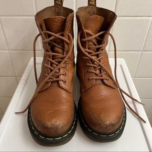 SOLD Dr.Martens Pascal Boots